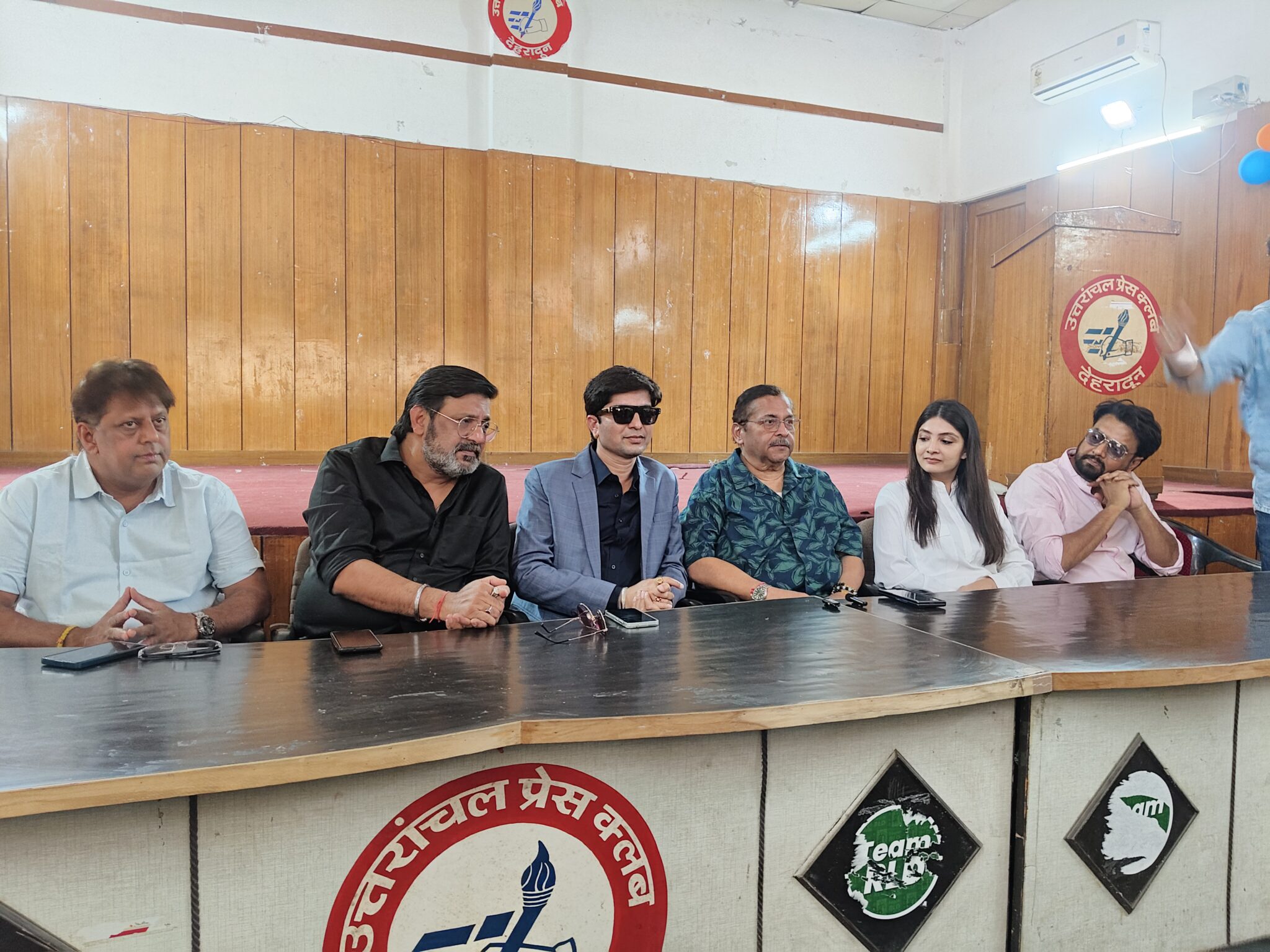 आध्यात्म और विज्ञान का संगम है देवी विज्ञानम् फिल्म में