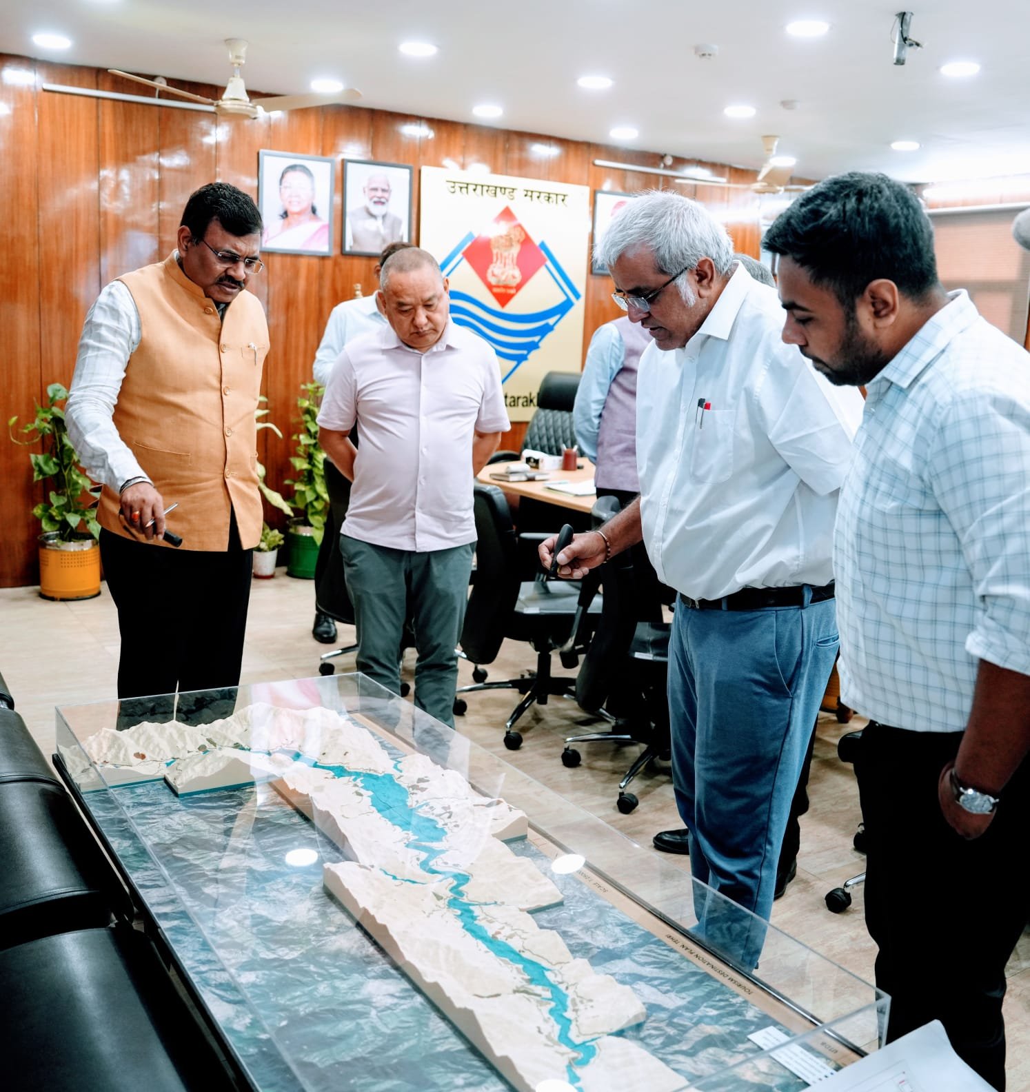 मास्टर प्लान क्षेत्र से बाहर निर्माण पर रोक, संवेदनशील क्षेत्रों में सख्ती के निर्देश